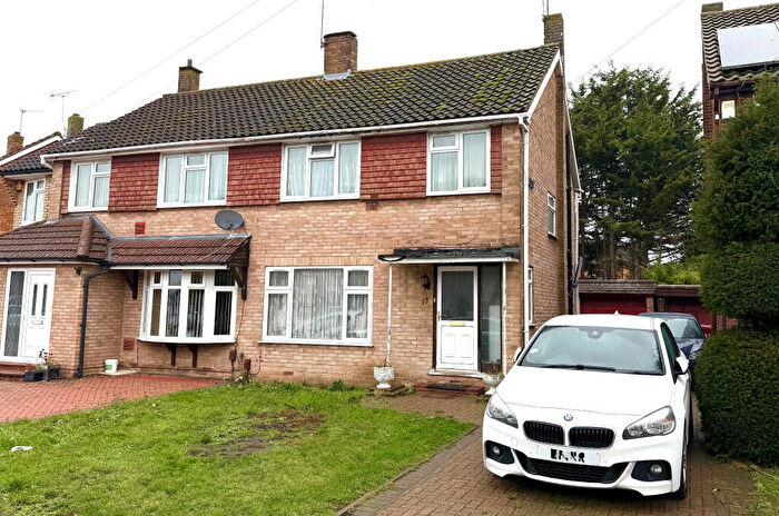 3 Bedroom Semi Detached House For Sale In Colnbrook, Slough, SL3