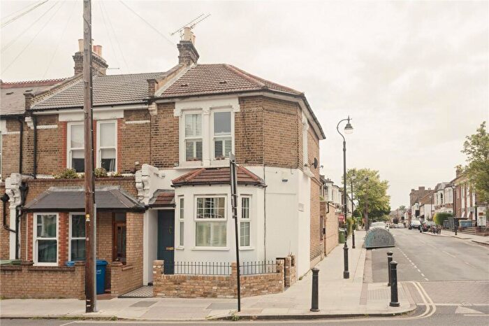 2 Bedroom Apartment For Sale In Adys Road, Peckham, London, SE15