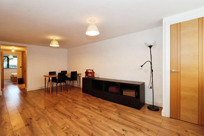 1 Bedroom Flat For Sale In Fishponds Road, Bristol, BS16