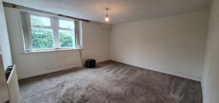5 Bedroom Flat To Rent In Harrogate Road, Bradford, BD2