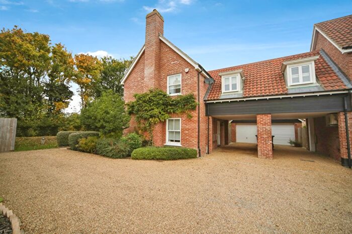 4 Bedroom Detached House For Sale In Bibbys Way, Framlingham, Woodbridge, IP13