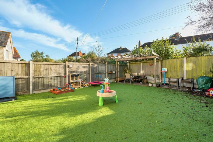 3 Bedroom Semi-Detached House For Sale In Heronden View, Eastry, CT13