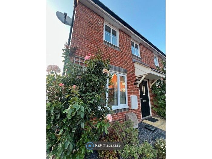 2 Bedroom Terraced House To Rent In Lapstone Crescent, Andover, SP11