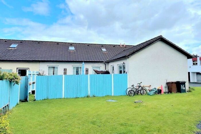 3 Bedroom Terraced House For Sale In , Corlic Way, Kilmacolm, PA13