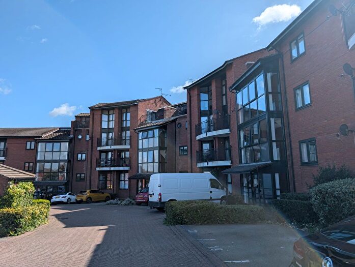 2 Bedroom Flat For Sale In Priory Wharf, Birkenhead, CH41