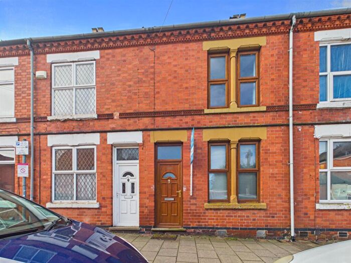 2 Bedroom Terraced House For Sale In Oxford Street, Loughborough, LE11