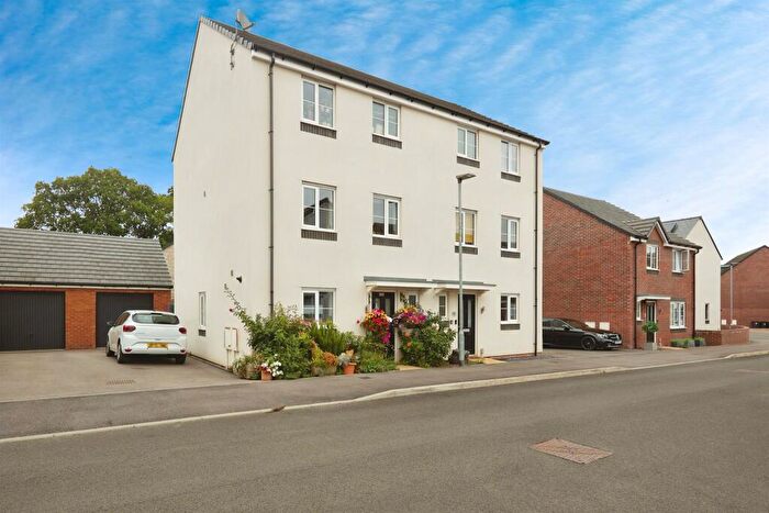 4 Bedroom Semi-Detached House For Sale In Swallows Rise, Westbury, BA13