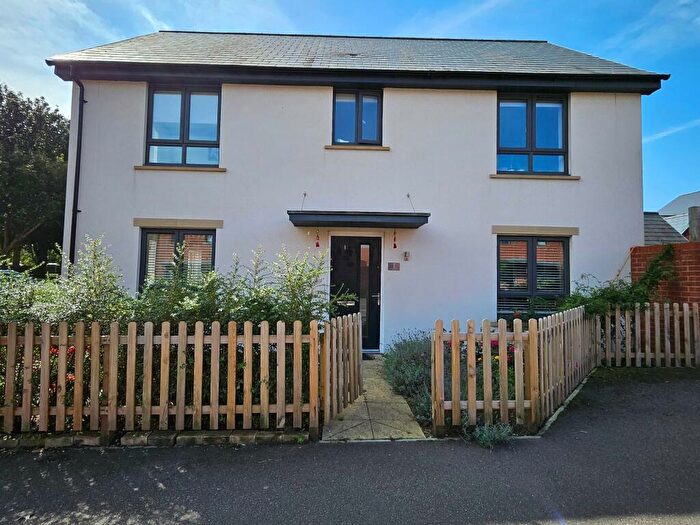 4 Bedroom Detached House To Rent In Risborough Lines, Folkestone, CT20