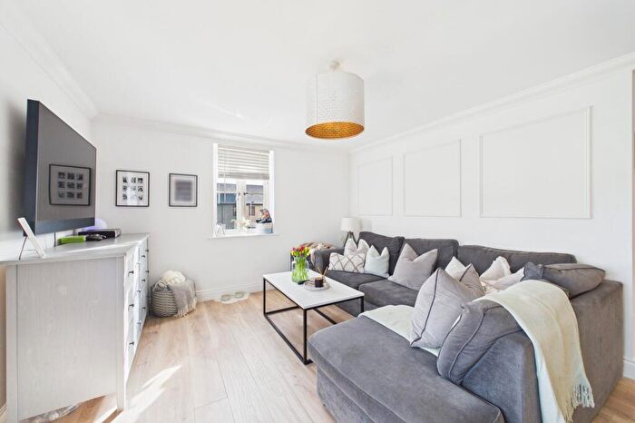 2 Bedroom Flat For Sale In Cole Court, Thetford, IP24