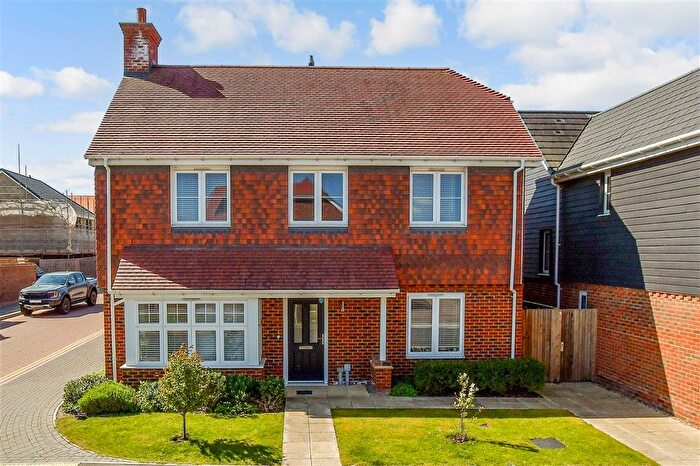 5 Bedroom Detached House For Sale In Utah Road, Paddock Wood, Tonbridge, Kent, TN12