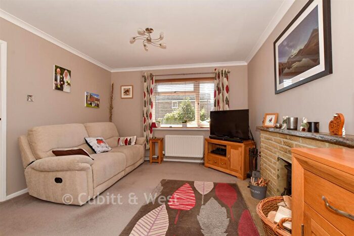 3 Bedroom Semi Detached House For Sale In Meadow Way, Petworth, West Sussex, GU28