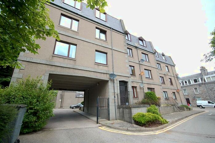 2 Bedroom Apartment To Rent In Richmond Walk, Rosemount, Aberdeen, Aberdeen, AB25