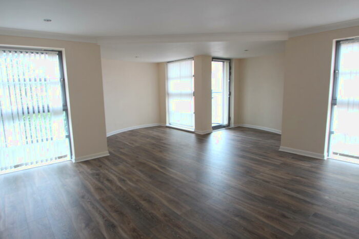 2 Bedroom Flat To Rent In Old Rutherglen Road, New Gorbals, G5
