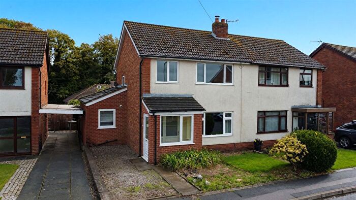 3 Bedroom Semi Detached House For Sale In Stanley Avenue, Rainford, St Helens, WA11