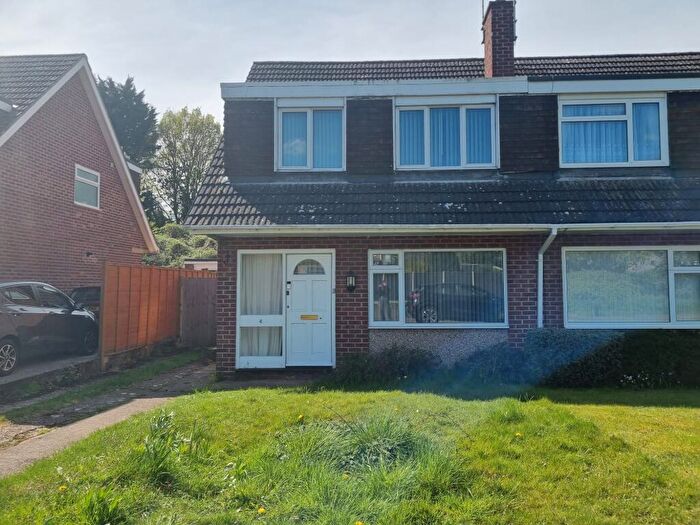 3 Bedroom Semi-Detached House To Rent In Ullswater Avenue, Milverton, Leamington Spa, CV32