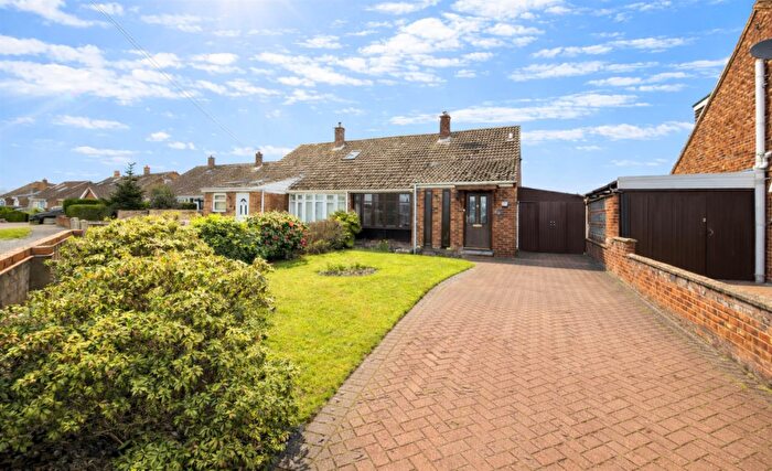 3 Bedroom Semi-Detached Bungalow For Sale In Gowing Road, Norwich, NR6