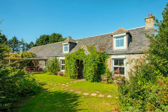 3 Bedroom Detached House For Sale In Silverwells, Murthly, Perthshire, PH1