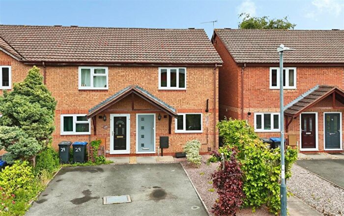 2 Bedroom End Of Terrace House For Sale In Styles Close, Leamington Spa, CV31