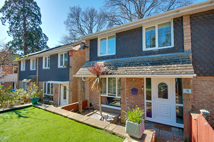 3 Bedroom Semi Detached House For Sale In Bitterne! Extended Accommodation! Beautifully Presented!, SO19