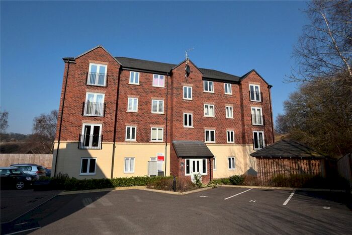 2 Bedroom Flat To Rent In Whitstable Mews, Leeds, LS12