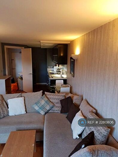 1 Bedroom Flat To Rent In Whitehall Road, Leeds, LS1