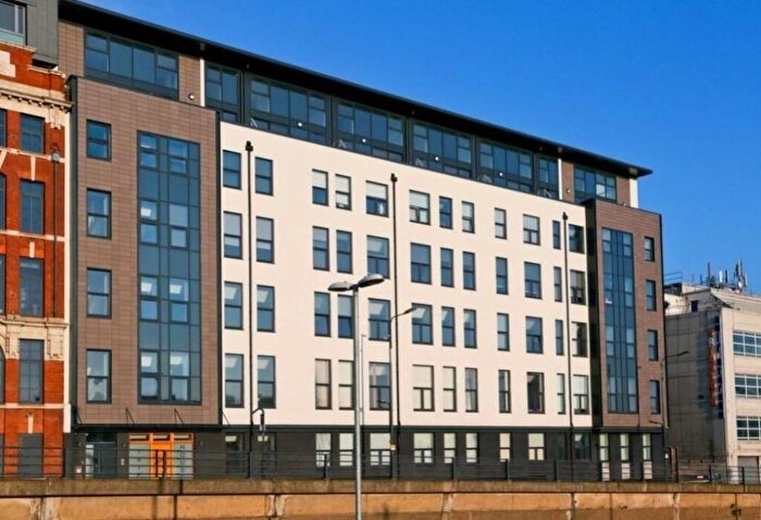 2 Bedroom Apartment For Sale In New York Road, Leeds, LS2