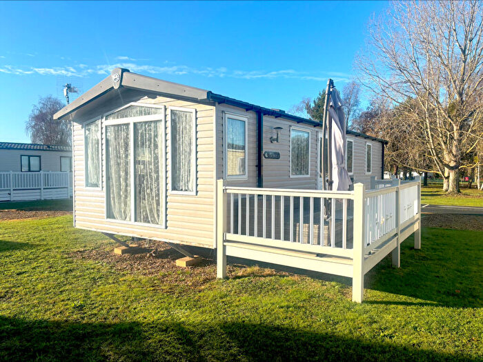 2 Bedroom Caravan For Sale In Two Bed Swift Bordeaux, Caldecott Hall Country Park, Beccles Road, Fritton, Norfolk, NR31