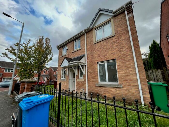 3 Bedroom House To Rent In Dunham Street, Hulme, Manchester, M15