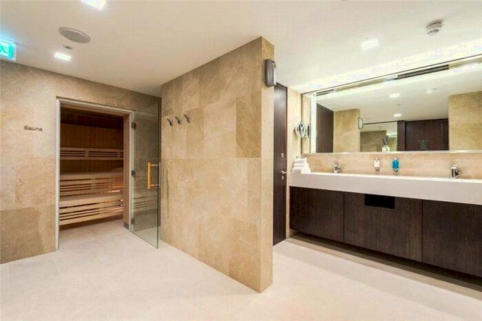 1 Bedroom Flat To Rent In Chatsworth House, Duchess Walk, London, SE1