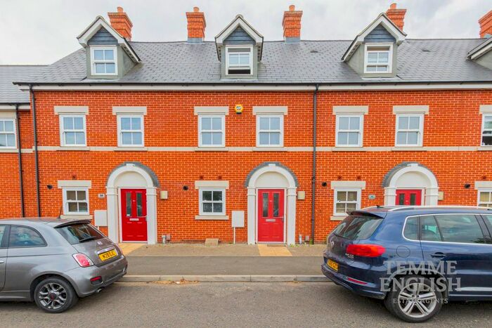 3 Bedroom Town House To Rent In Sergeant Street, Colchester, CO2