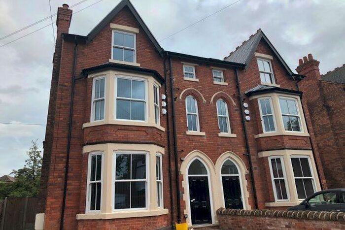 1 Bedroom Flat To Rent In Musters Road, Nottingham, NG2