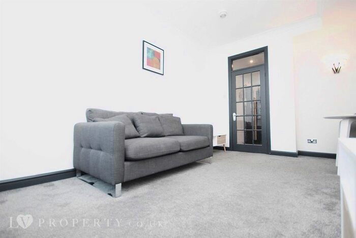 1 Bedroom Flat To Rent In Bennetts Hill, Birmingham, B2