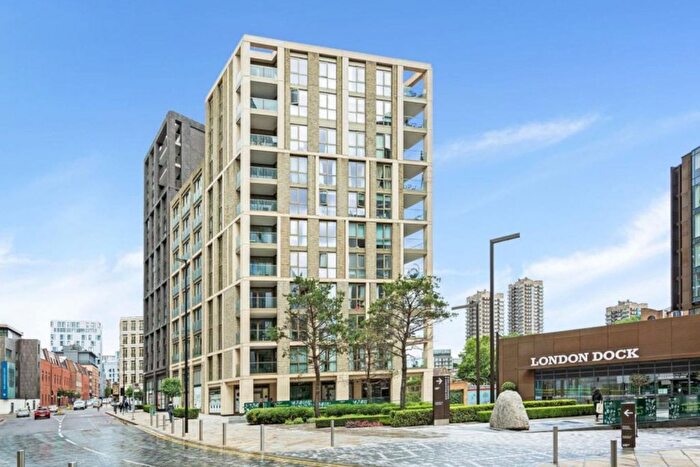 2 Bedroom Flat To Rent In Emery Way, London., E1W