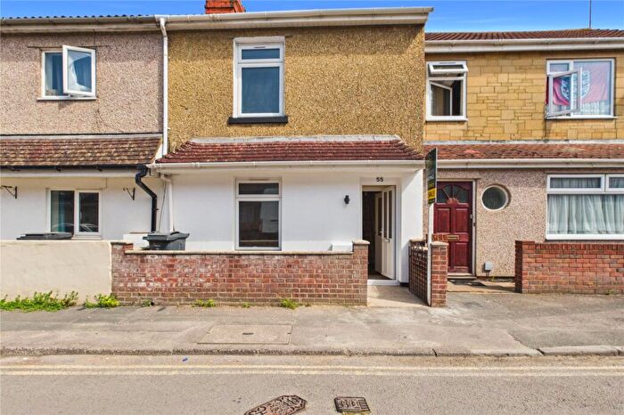 3 Bedroom Terraced House For Sale In Argyle Street, Swindon, Wiltshire, SN2