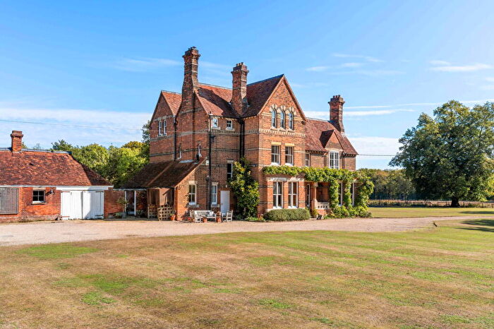 6 Bedroom Detached House For Sale In Navestock Heath, Brentwood, RM4