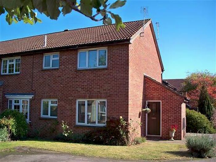 1 Bedroom House To Rent In Fotheringay Gardens, Cippenham, Berkshire, SL1