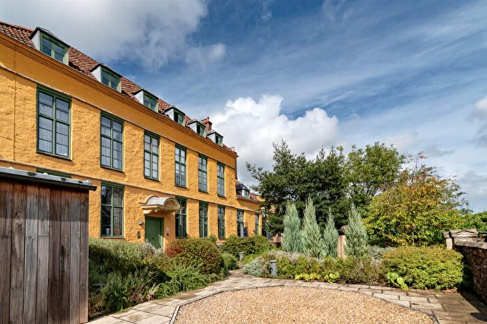 1 Bedroom Flat To Rent In The Manor House, BS2