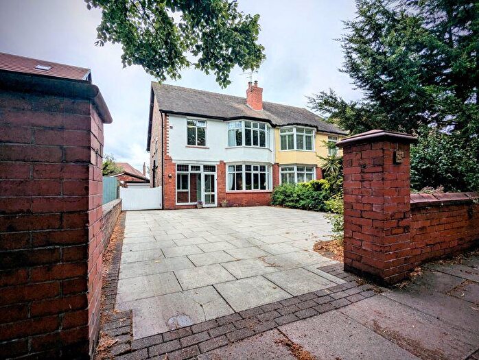 4 Bedroom Detached House To Rent In Golf Open - Falkland Road, Southport - Sleeps, PR8