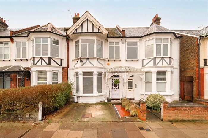 3 Bedroom Terraced House For Sale In Gillingham Road, Cricklewood, NW2