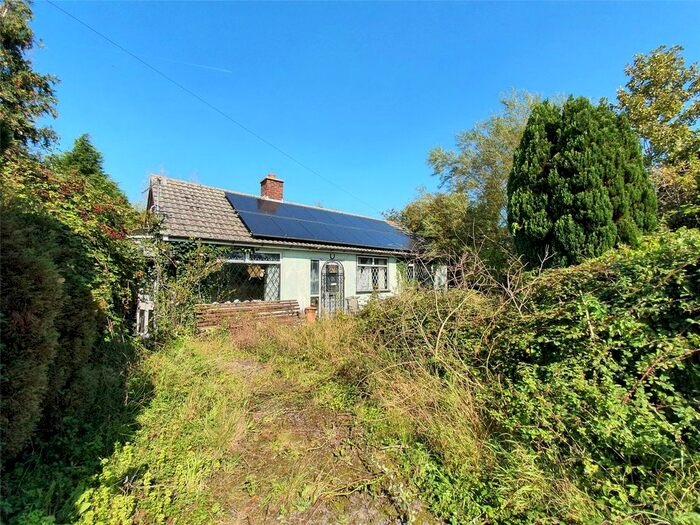 2 Bedroom Bungalow For Sale In Pilning Street, Pilning, Bristol, Gloucestershire BS35
