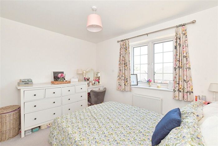 2 Bedroom Flat For Sale In Richard Road, Chichester, West Sussex, PO19
