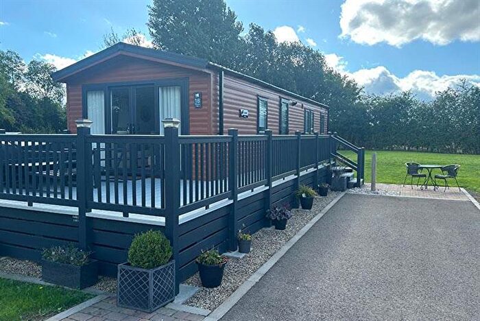 3 Bedroom Lodge For Sale In Willerby Malton, Appletree Holiday Park, Hubberts Bridge, Boston, Lincolnshire, PE20