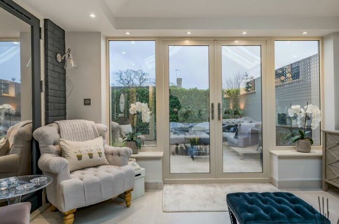 2 Bedroom Detached House For Sale In Colebrook Field, Ropley, Alresford, Hampshire, SO24