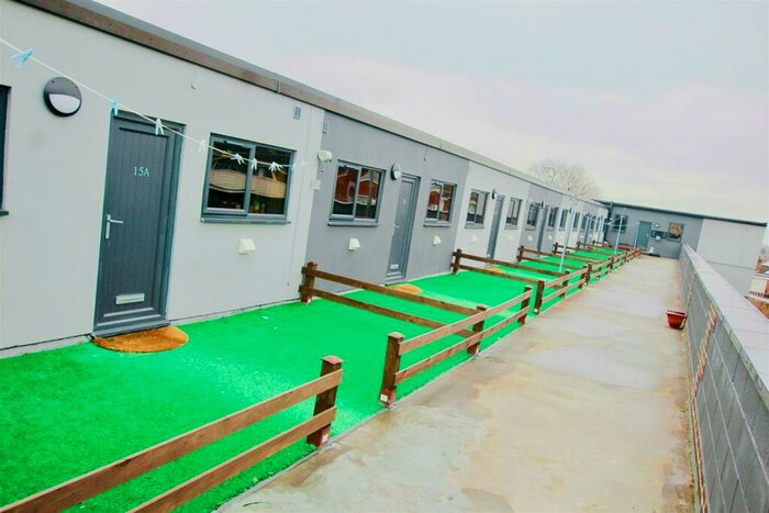 2 Bedroom Apartment To Rent In Old Brickyard, Carlton, Nottingham, NG3