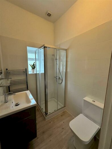 1 Bedroom Flat To Rent In Greenway Road Redland Bristol, BS6