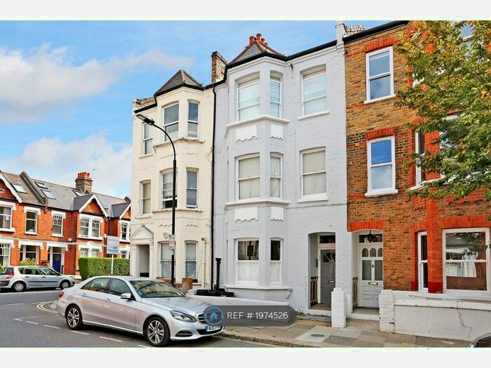 2 Bedroom Flat To Rent In London, London, W12
