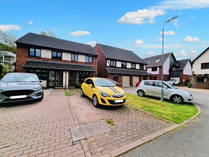 2 Bedroom Semi-Detached House For Sale In Llys Holcwm, Ferryside, SA17