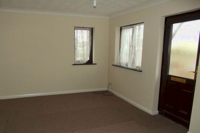 2 Bedroom Bungalow To Rent In Jaywick, Clacton-On-Sea, CO15