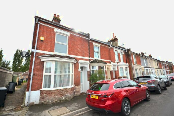 3 Bedroom House To Rent In Percy Road, Gosport, PO12