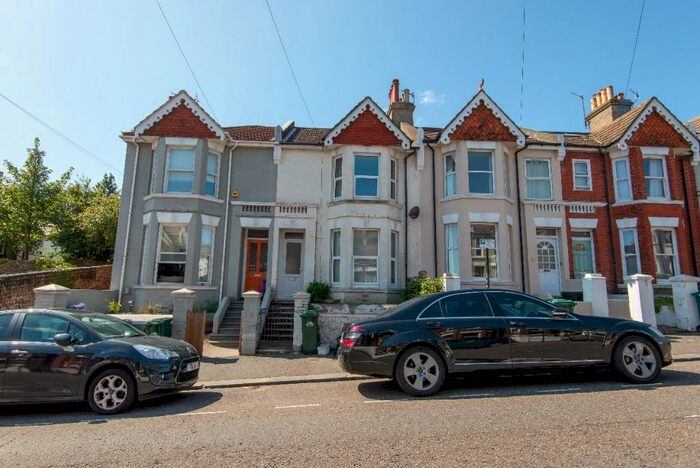 5 Bedroom Terraced House To Rent In Hollingbury Road, BN1